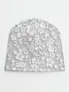 Детская шапка / Белые цветы