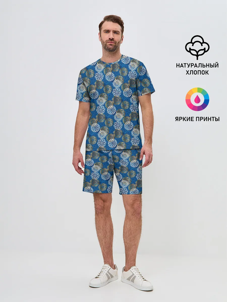 Мужской костюм с шортами / Разноцветные Новогодние Узоры