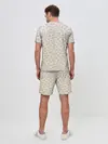 Мужской костюм с шортами / узор мелкие цветочки