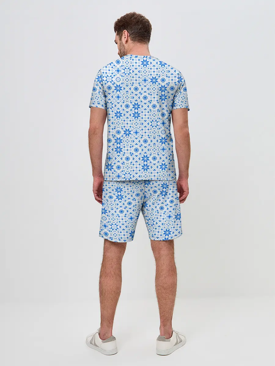 Мужской костюм с шортами / Орнамент снежинки