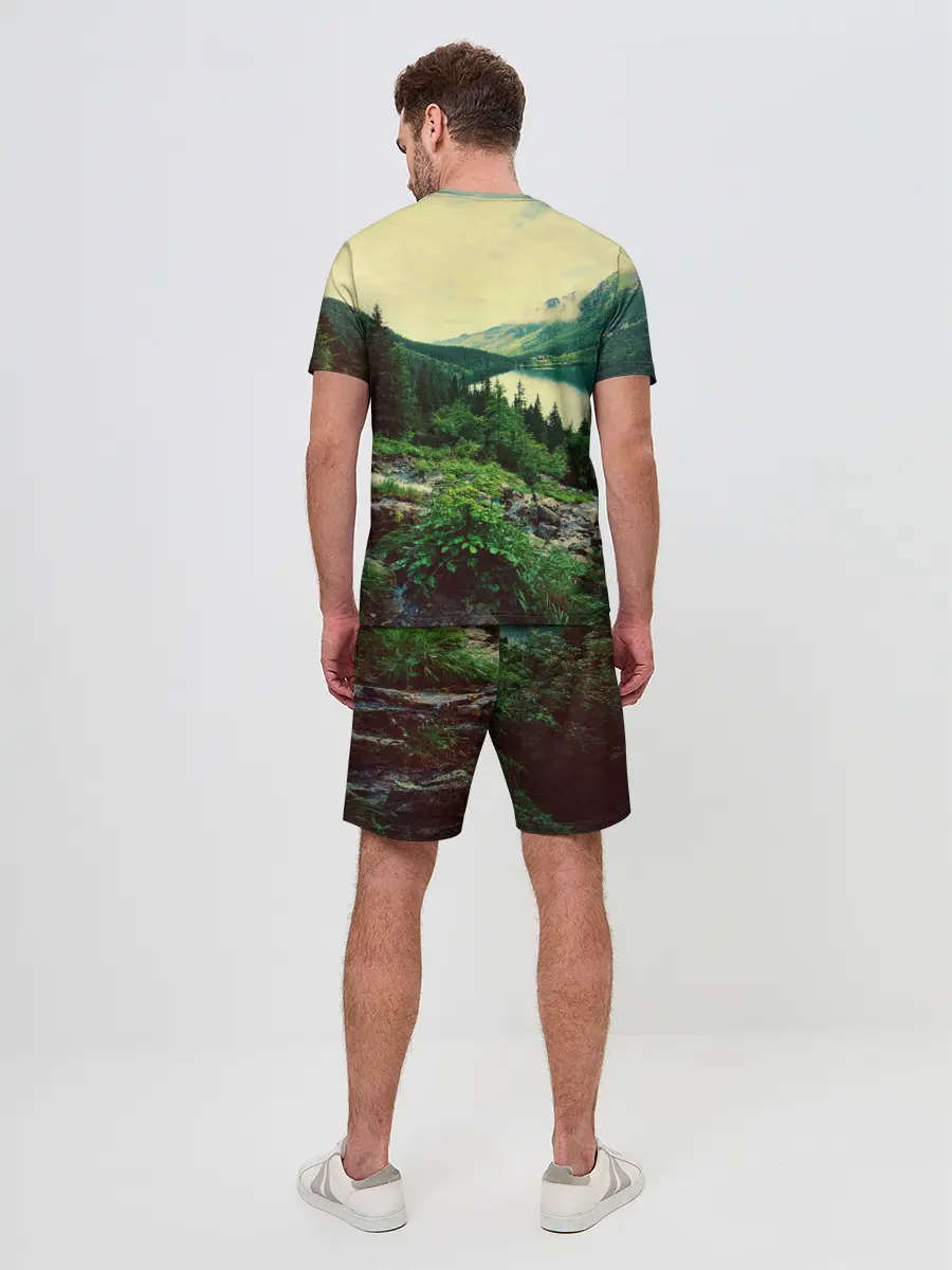 Мужской костюм с шортами / Красивый лес