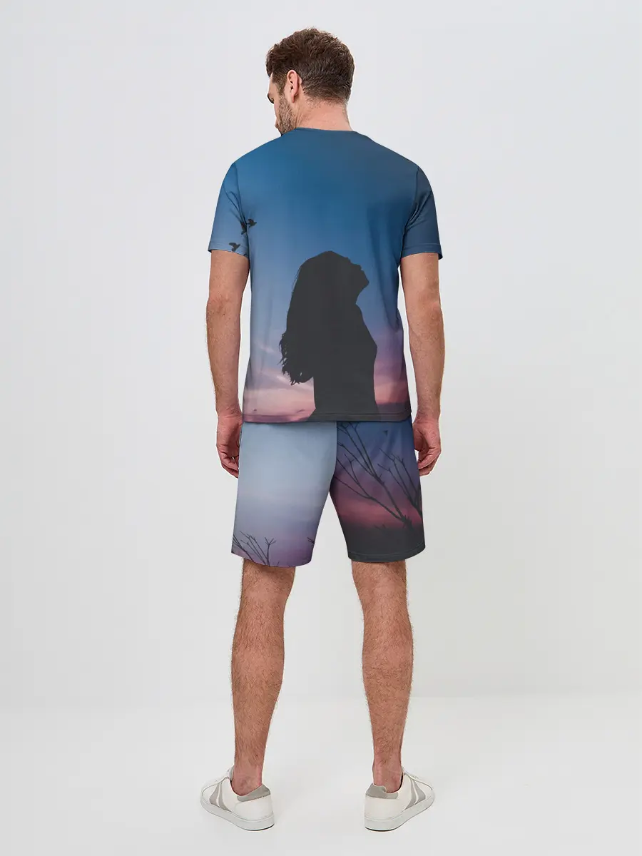 Мужской костюм с шортами / Девушка