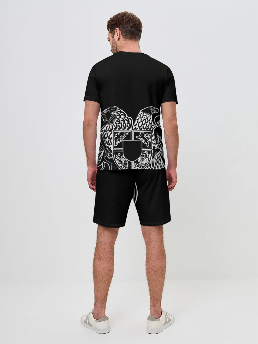 Мужской костюм с шортами / Герб Армении и флаг