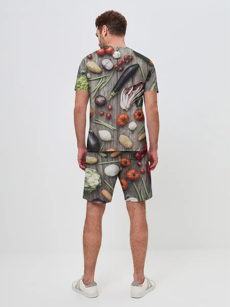 Мужской костюм с шортами / Еда