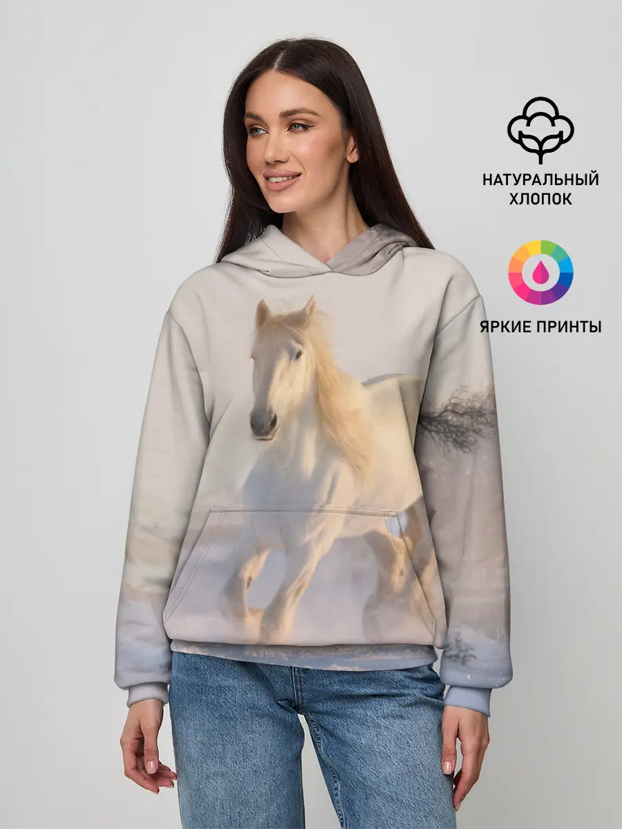 Женское худи / Белая лошадь на снегу