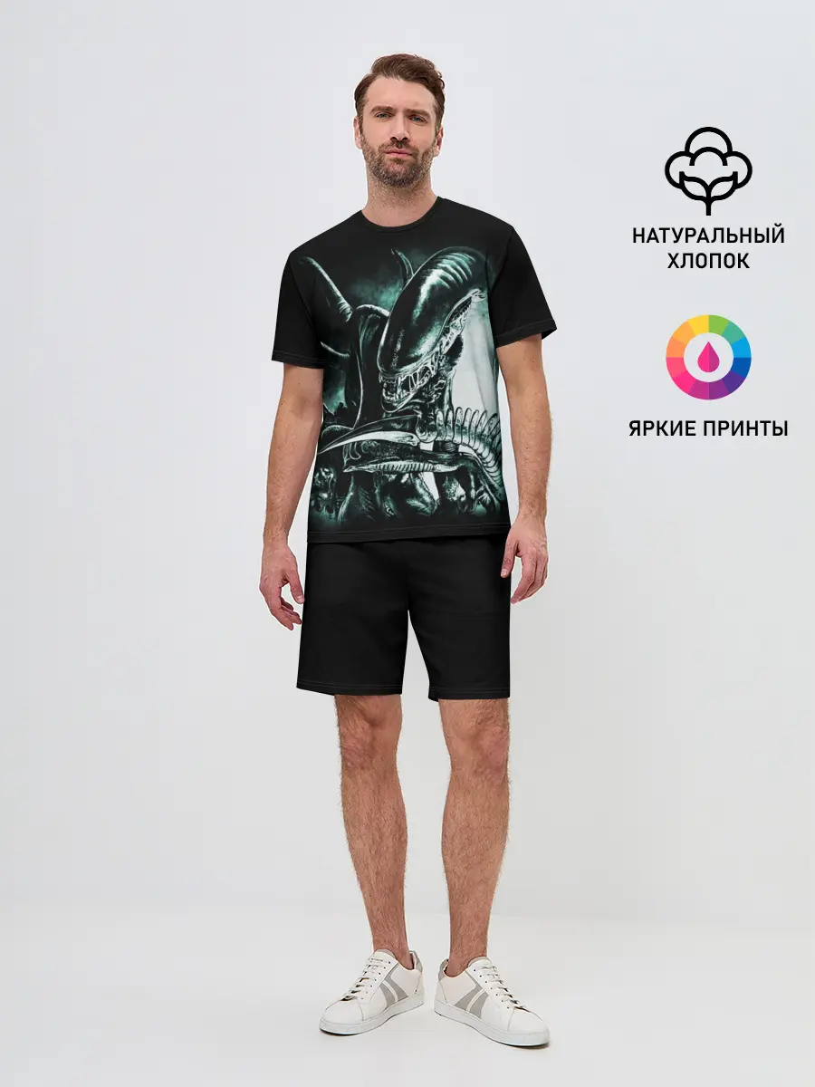 Мужской костюм с шортами / Чужой