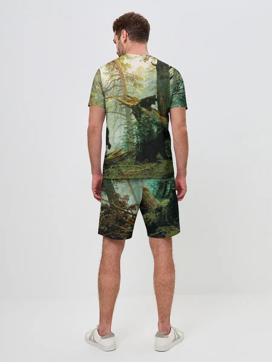 Мужской костюм с шортами / Утро в сосновом лесу