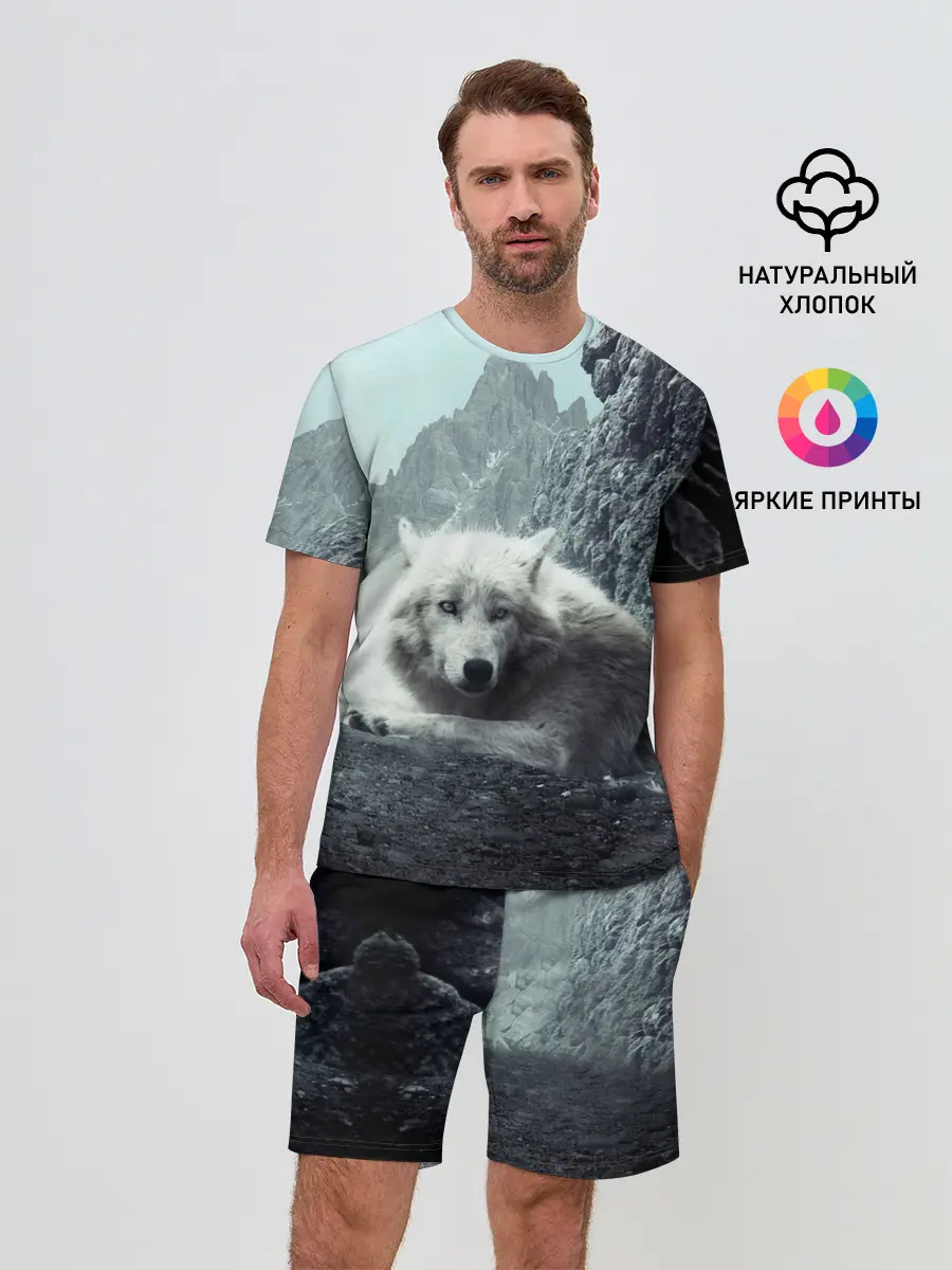 Мужской костюм с шортами / Волк в горах