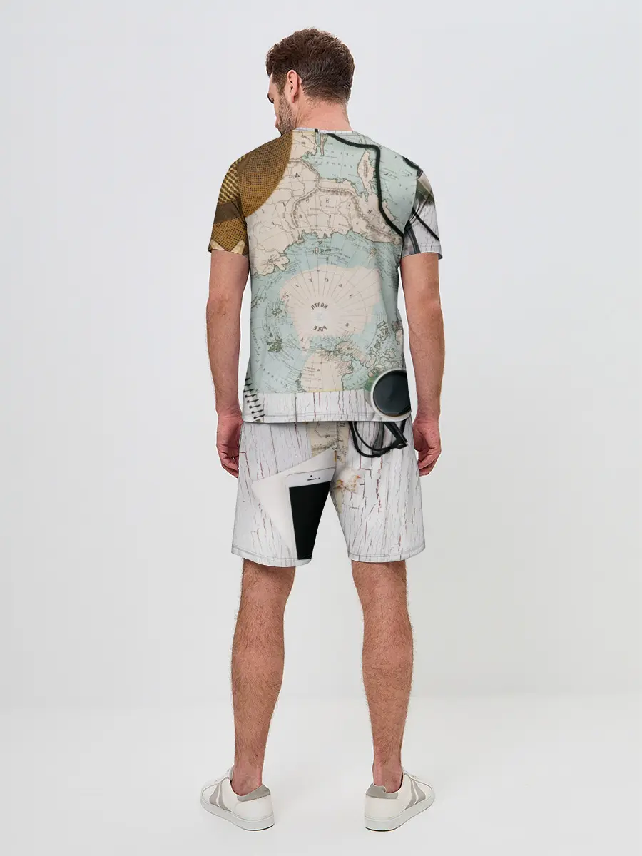 Мужской костюм с шортами / Тайна путешествия