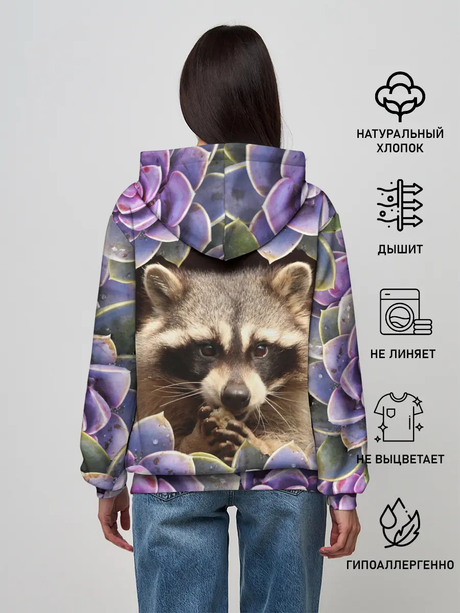 Женское худи / Енот среди цветов