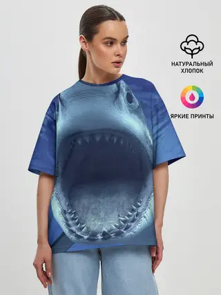 Женская футболка оверсайз / Белая акула