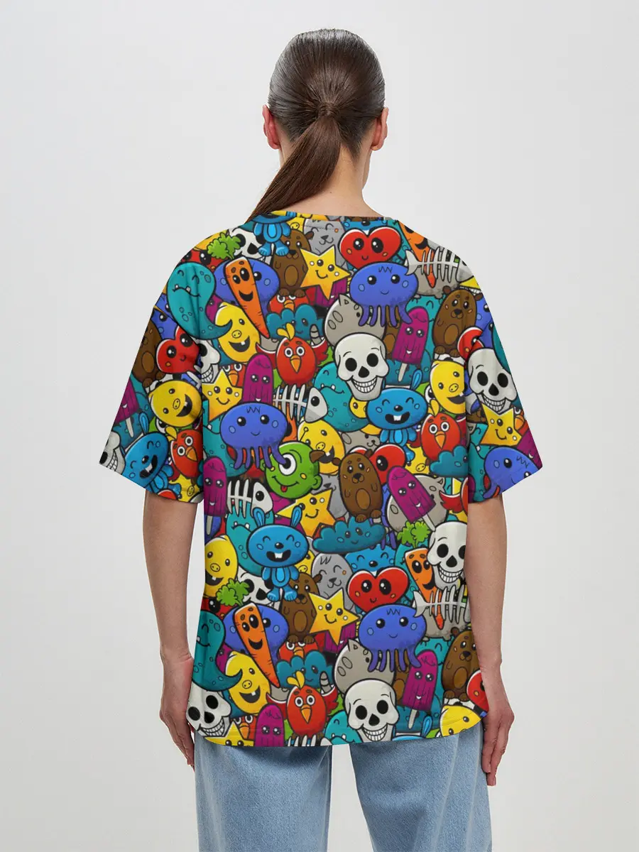 Женская футболка оверсайз / Граффити