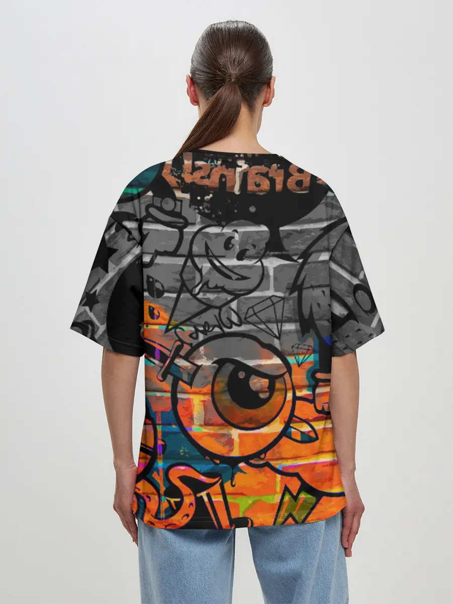 Женская футболка оверсайз / Anime Girl with Graffiti