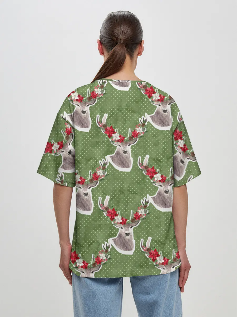 Женская футболка оверсайз / Новогодние олени 2022