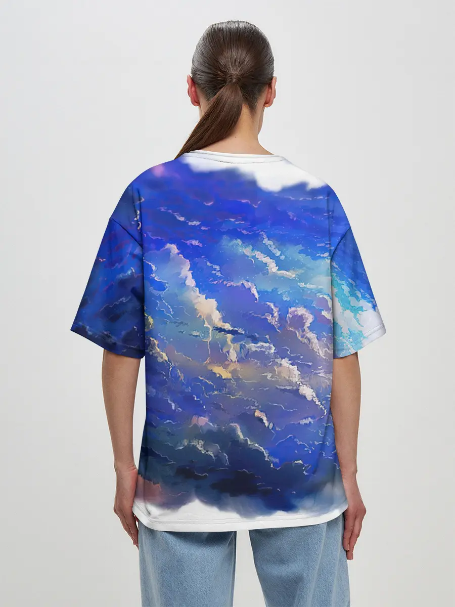 Женская футболка оверсайз / Высокие облака