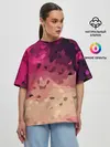 Женская футболка оверсайз / Бежево-малиновый абстрактный