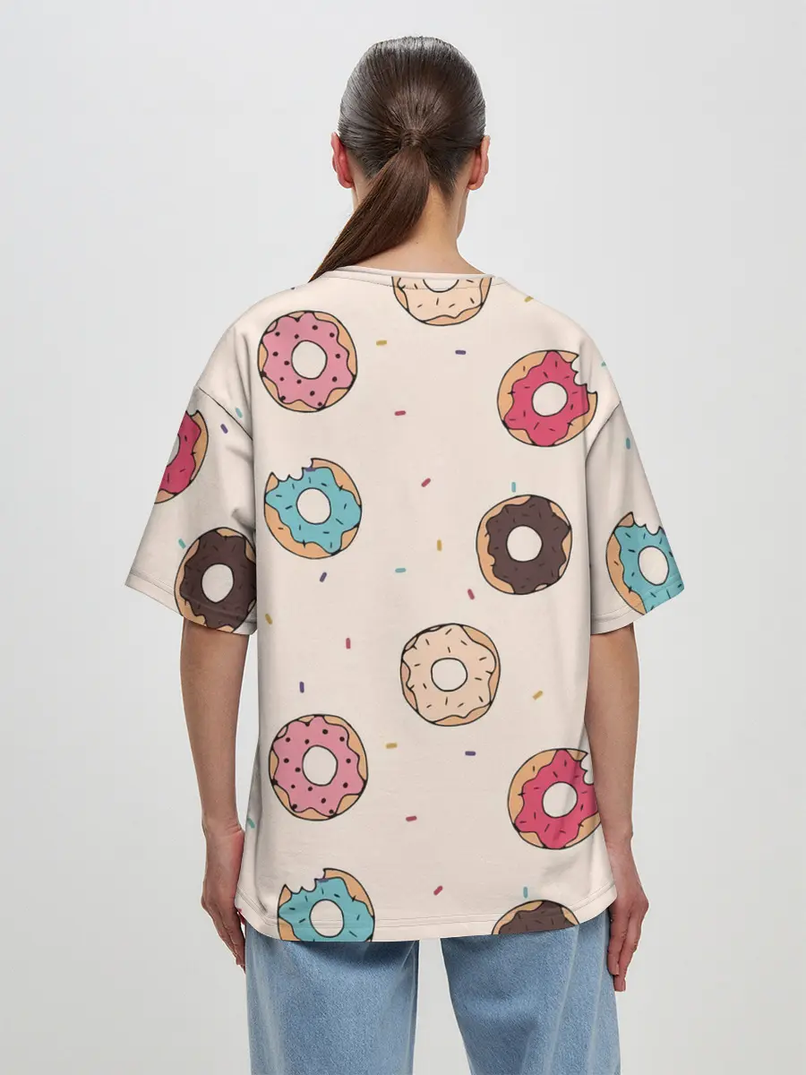Женская футболка оверсайз / Кусанные пончики