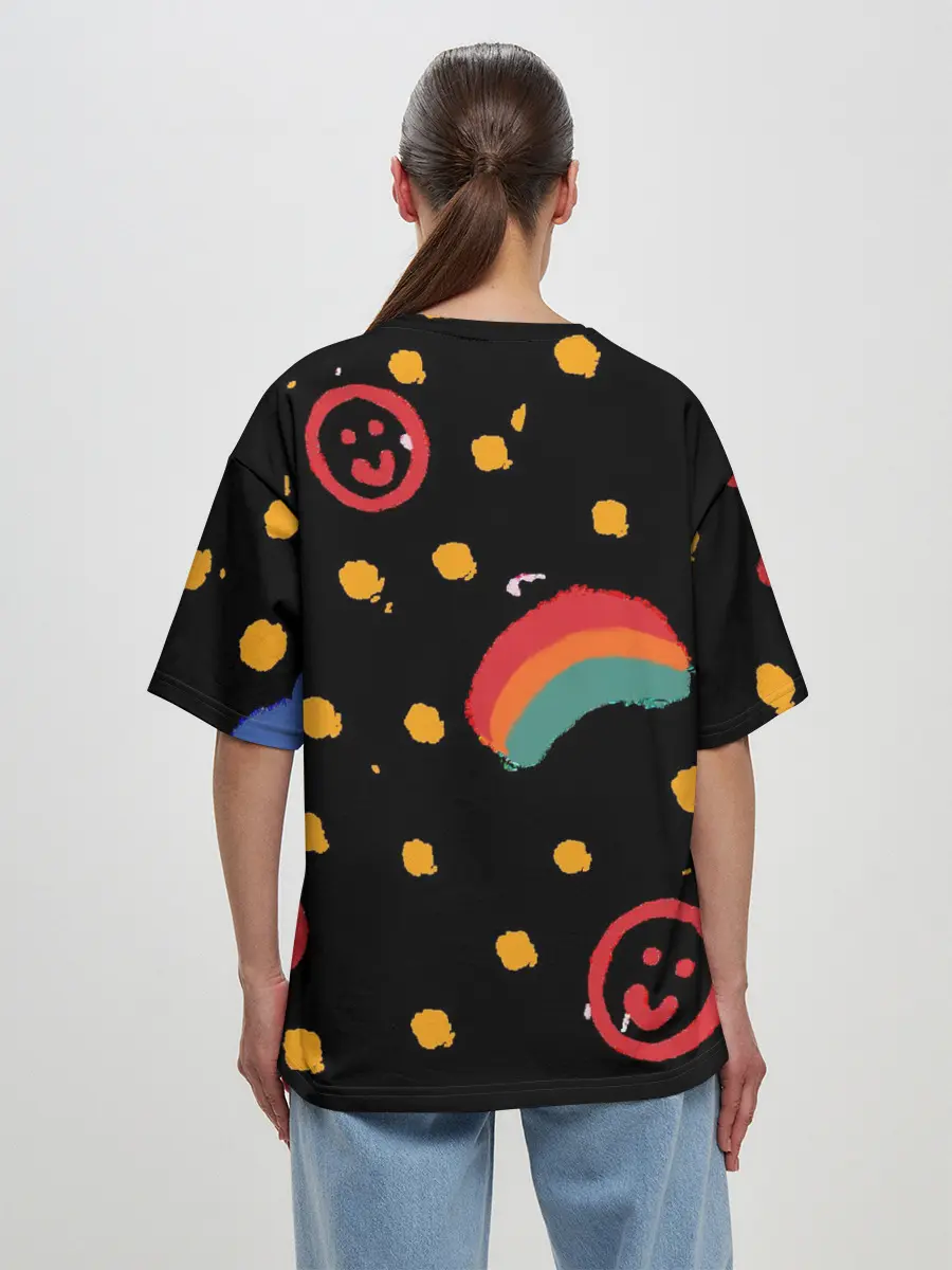 Женская футболка оверсайз / красочное детство