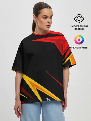 Женская футболка оверсайз / Уникальные линии