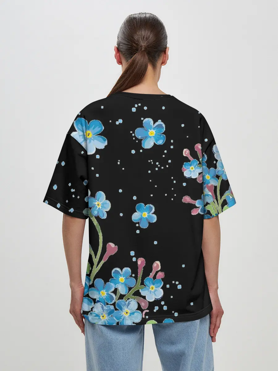 Женская футболка оверсайз / Букет голубых цветов