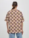 Женская футболка оверсайз / Коричневые и бежевые квадраты с линями
