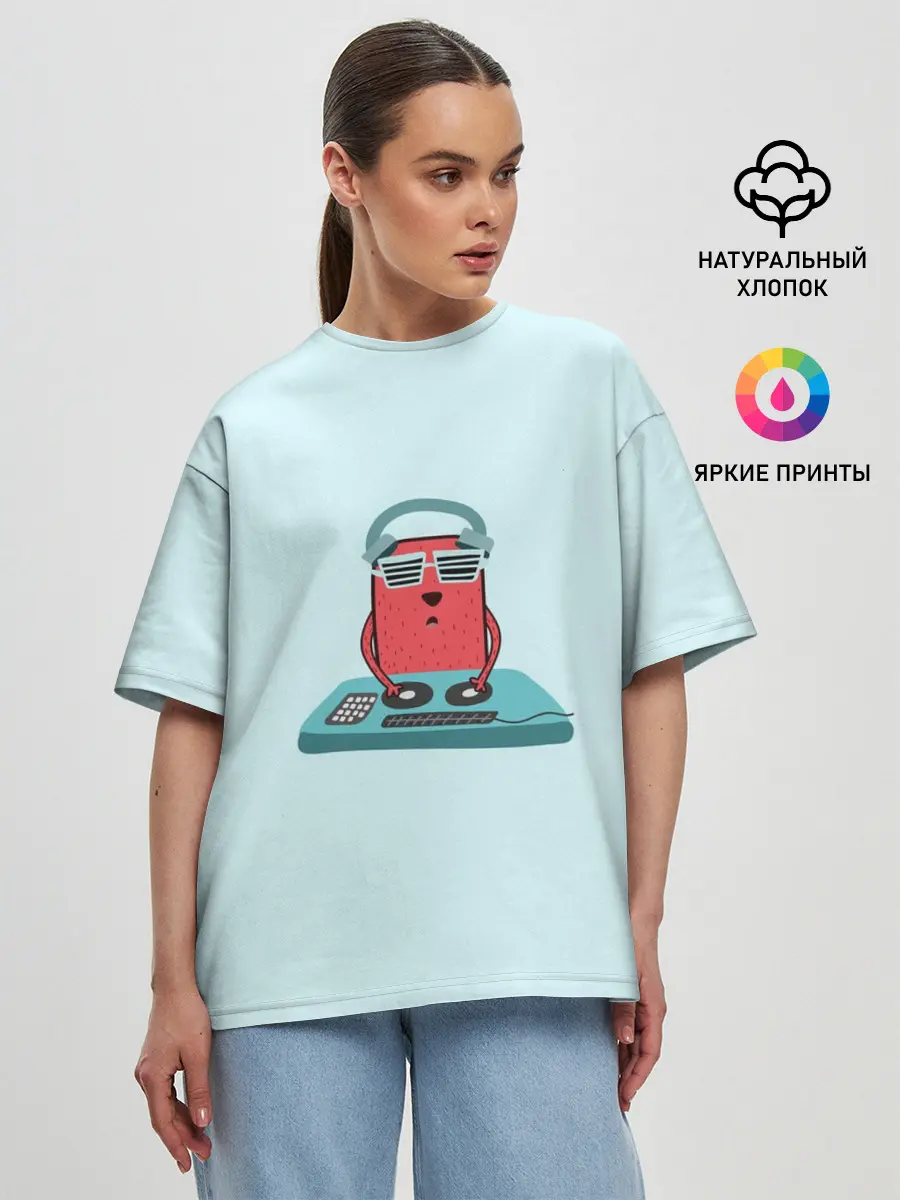 Женская футболка оверсайз / Воспроизведение