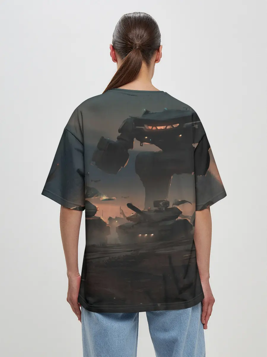 Женская футболка оверсайз / Боевоймех