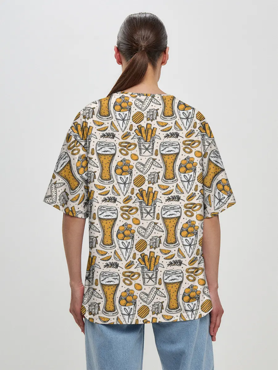 Женская футболка оверсайз / Background Beer