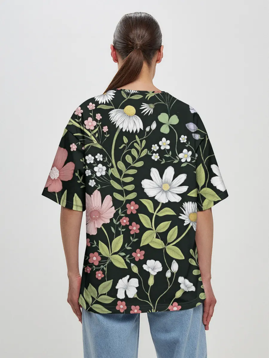 Женская футболка оверсайз / Полевые цветы