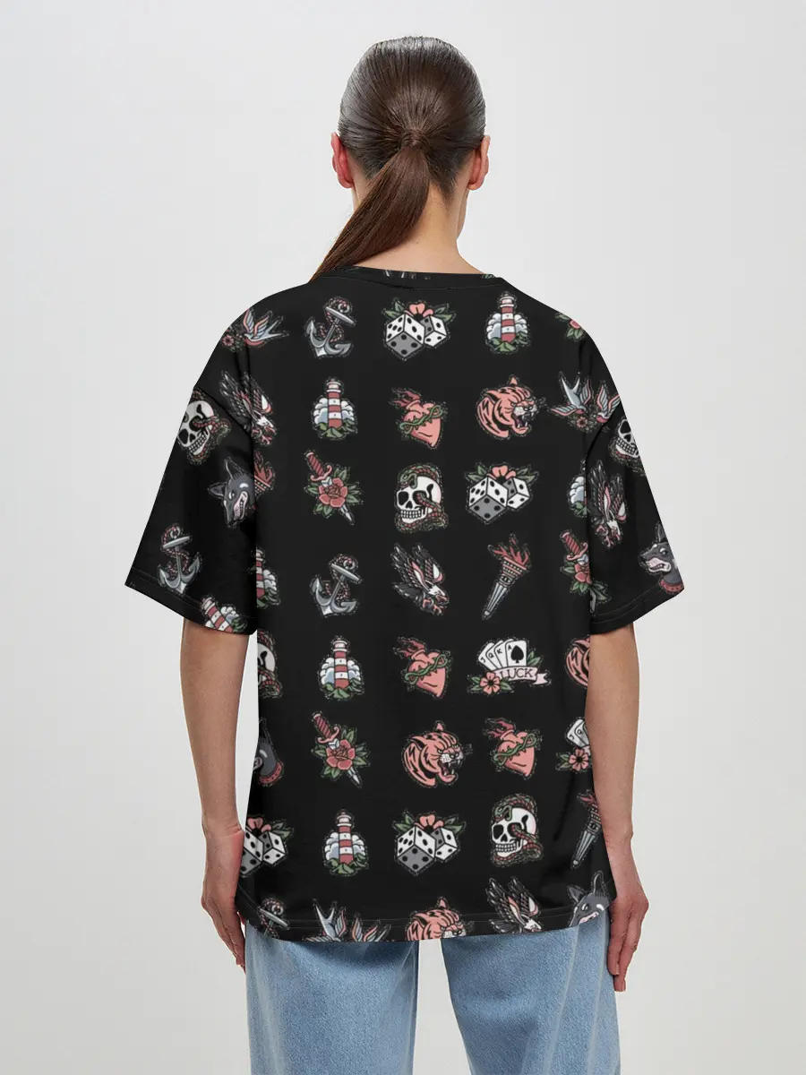 Женская футболка оверсайз / Уличные эмблемы