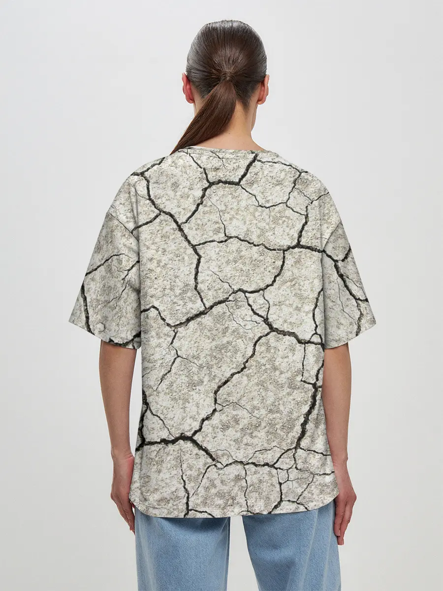 Женская футболка оверсайз / Трещины на земле