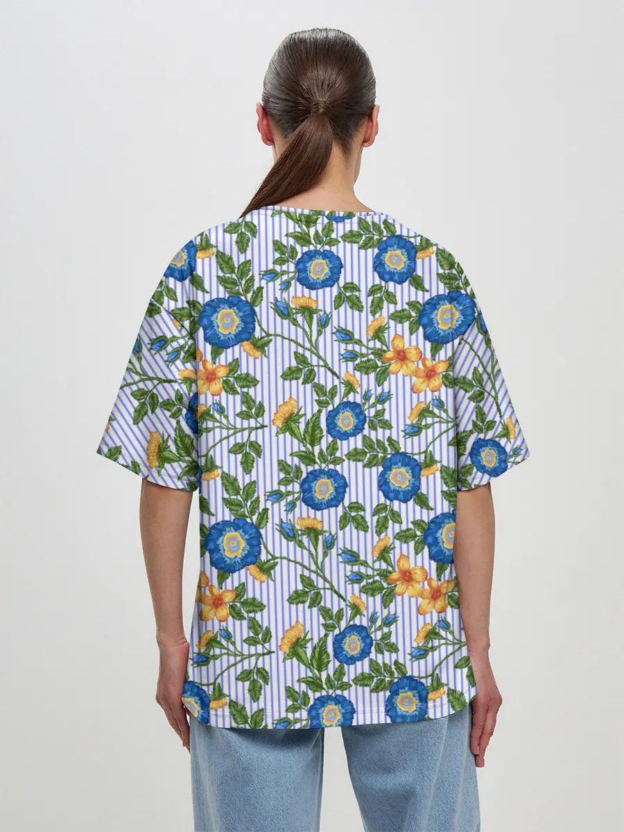 Женская футболка оверсайз / Цветочки