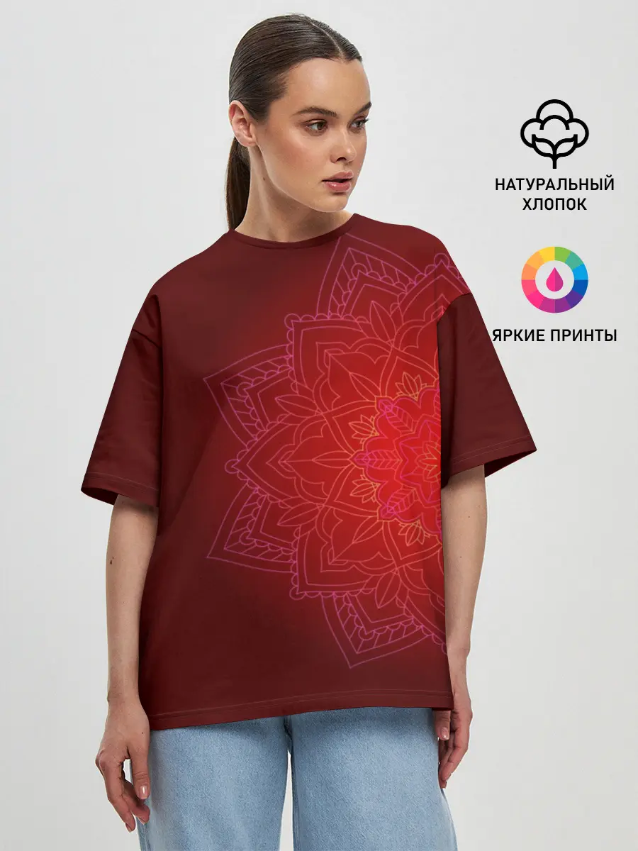 Женская футболка оверсайз / Красная мандала