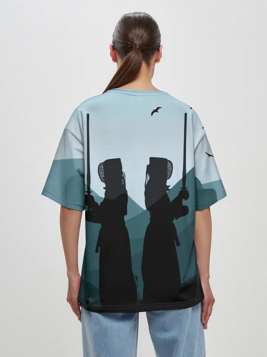 Женская футболка оверсайз / Тренировка кендо