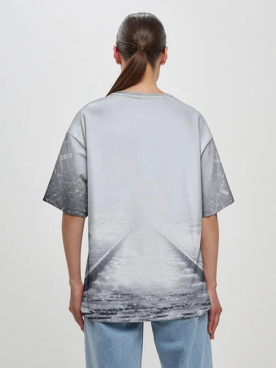 Женская футболка оверсайз / METRO