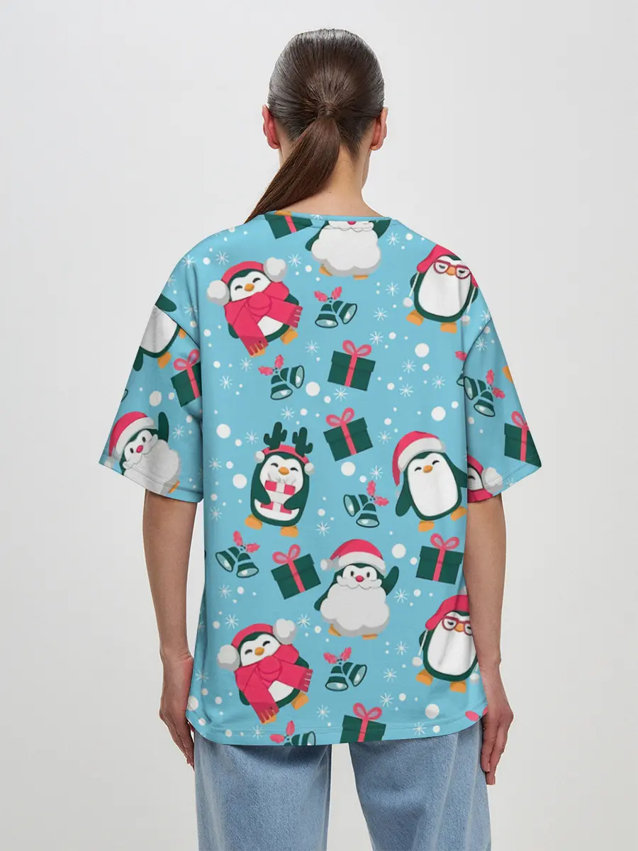 Женская футболка оверсайз / Новогодние Пингвины