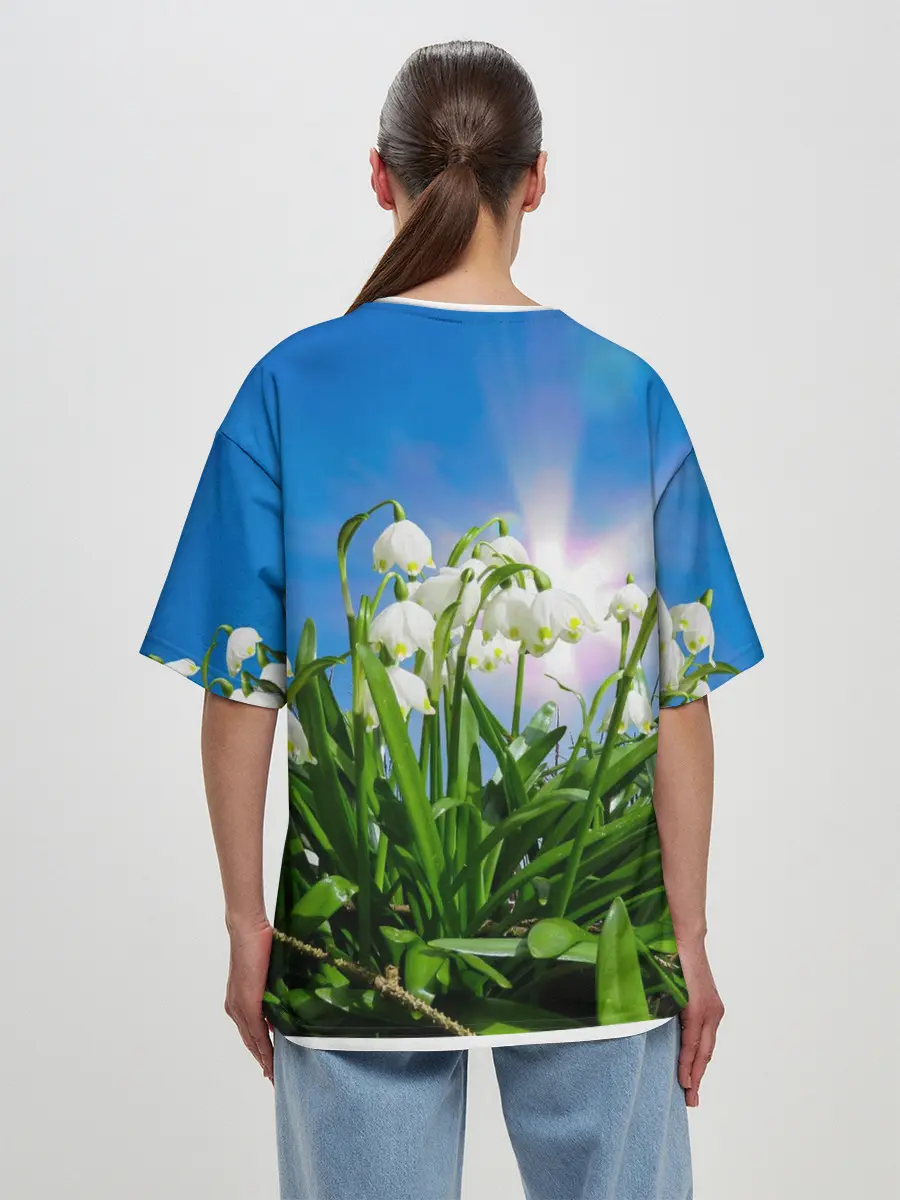 Женская футболка оверсайз / Подснежники