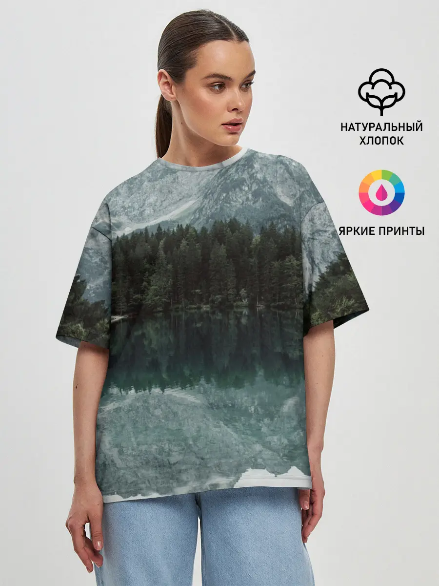 Женская футболка оверсайз / отражение горы в озере