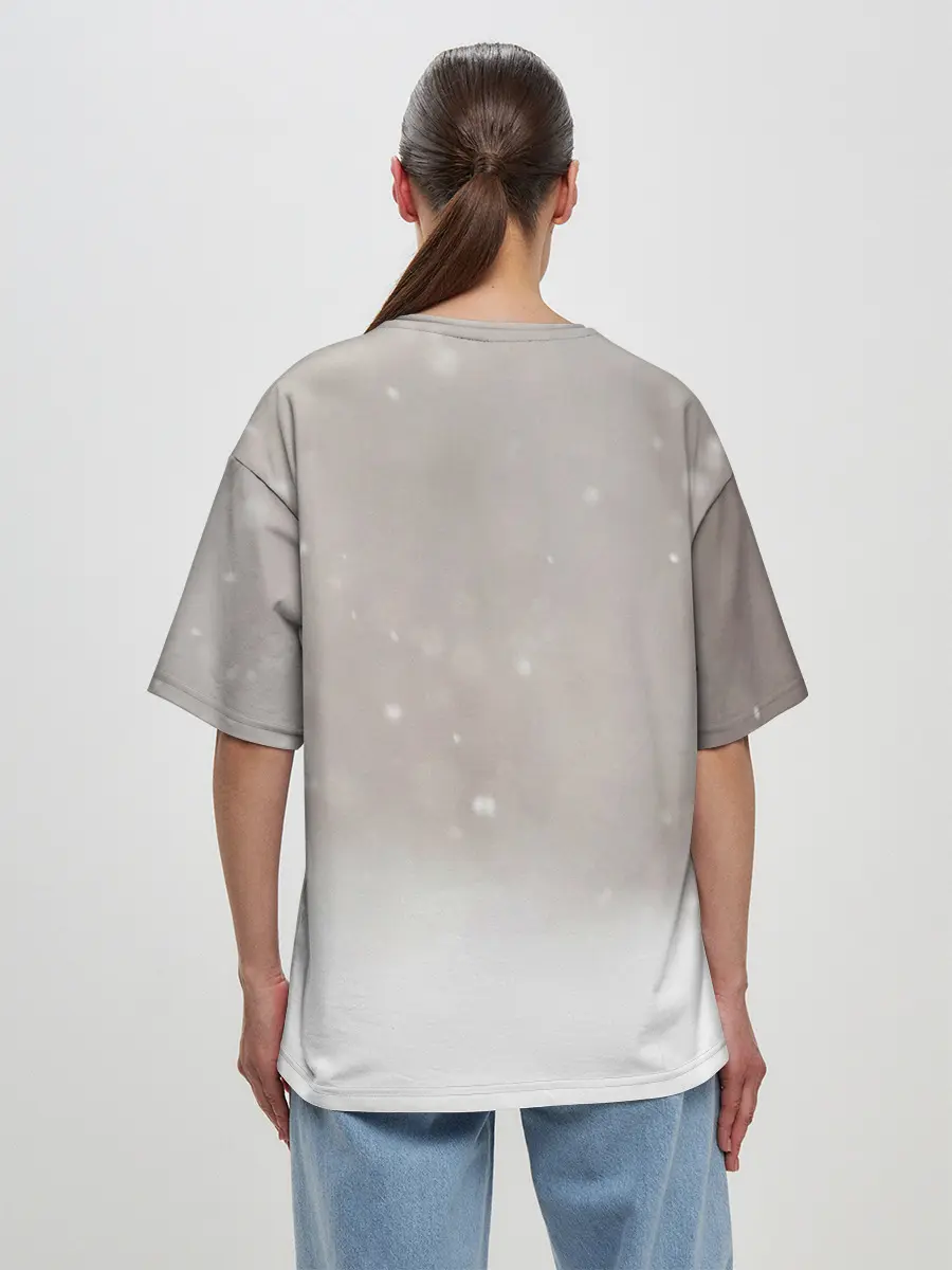 Женская футболка оверсайз / Лиса и снег