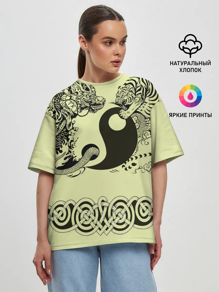 Женская футболка оверсайз / кельтский узор