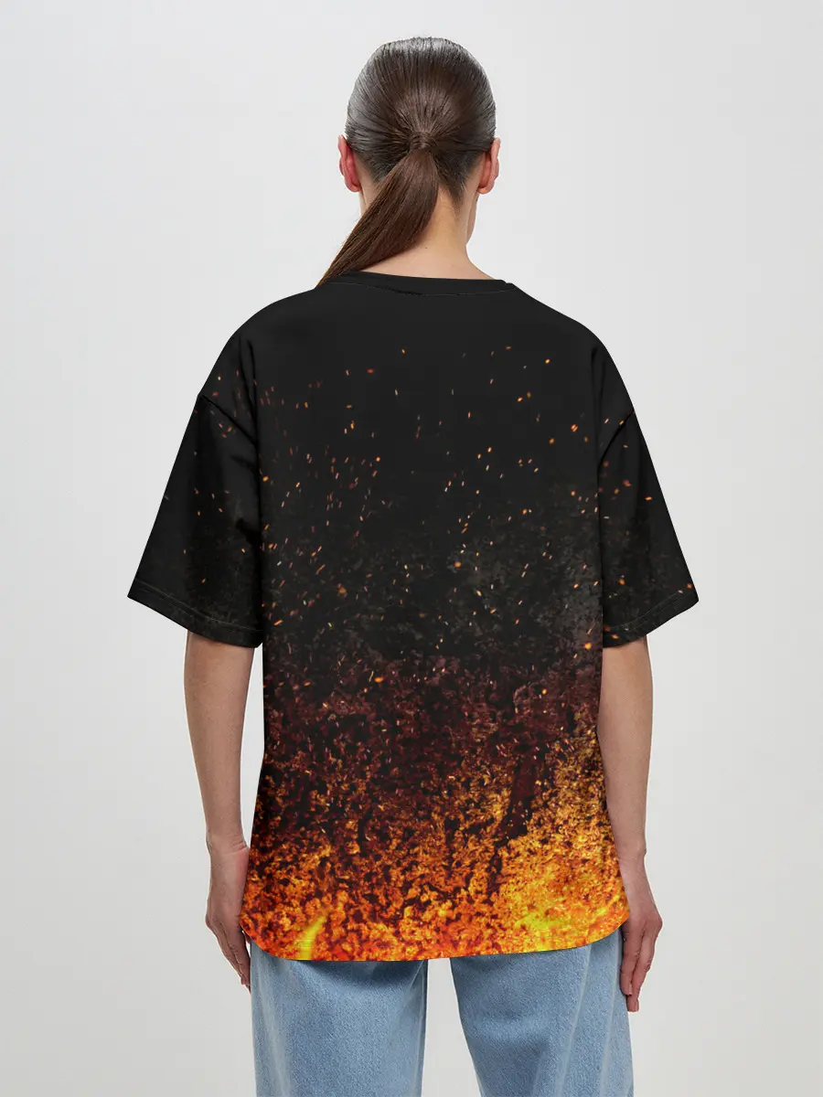 Женская футболка оверсайз / Чёрный клевер Аста в огне