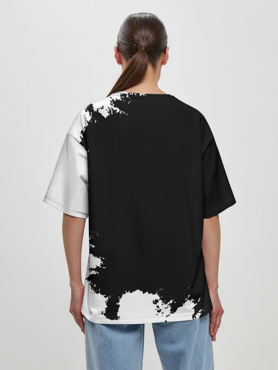 Женская футболка оверсайз / Чёрный клевер Аста и демон Либе