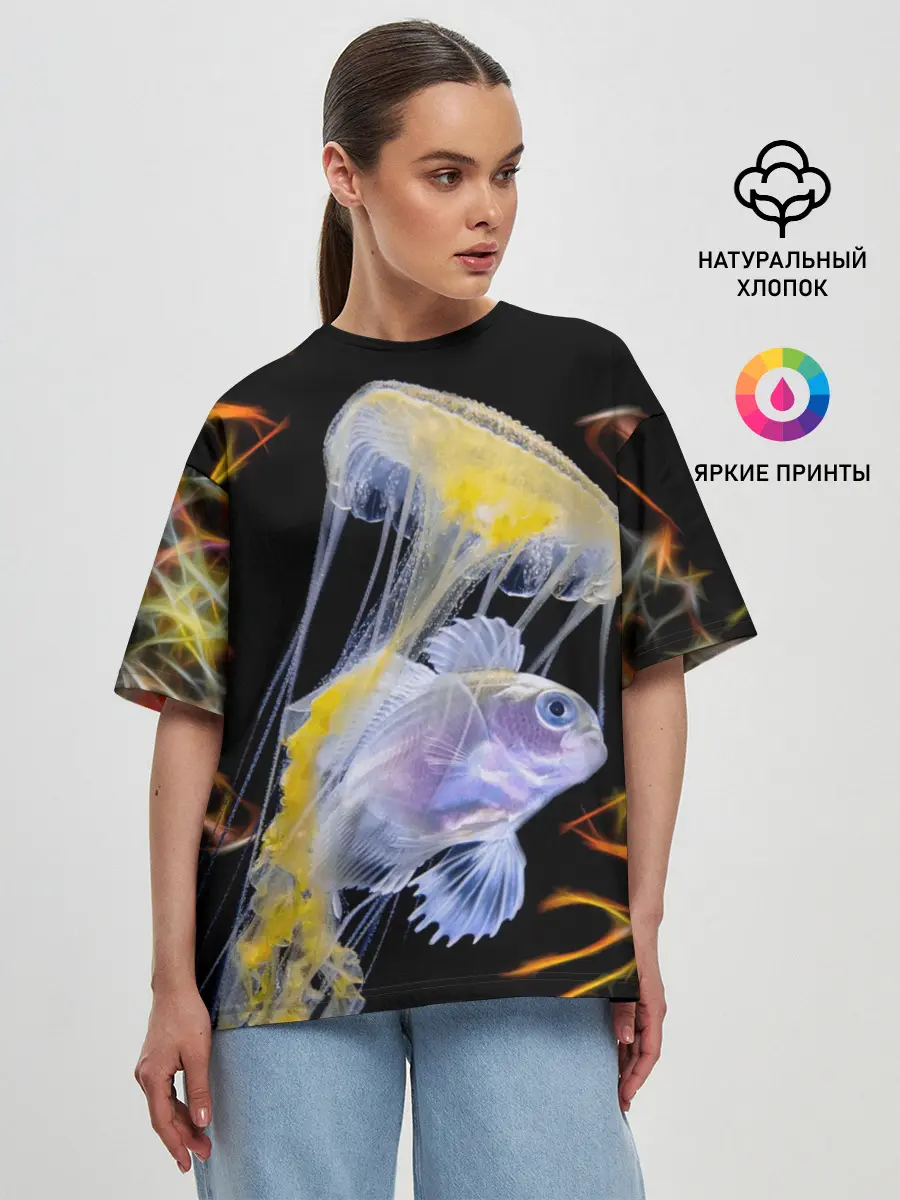 Женская футболка оверсайз / медуза