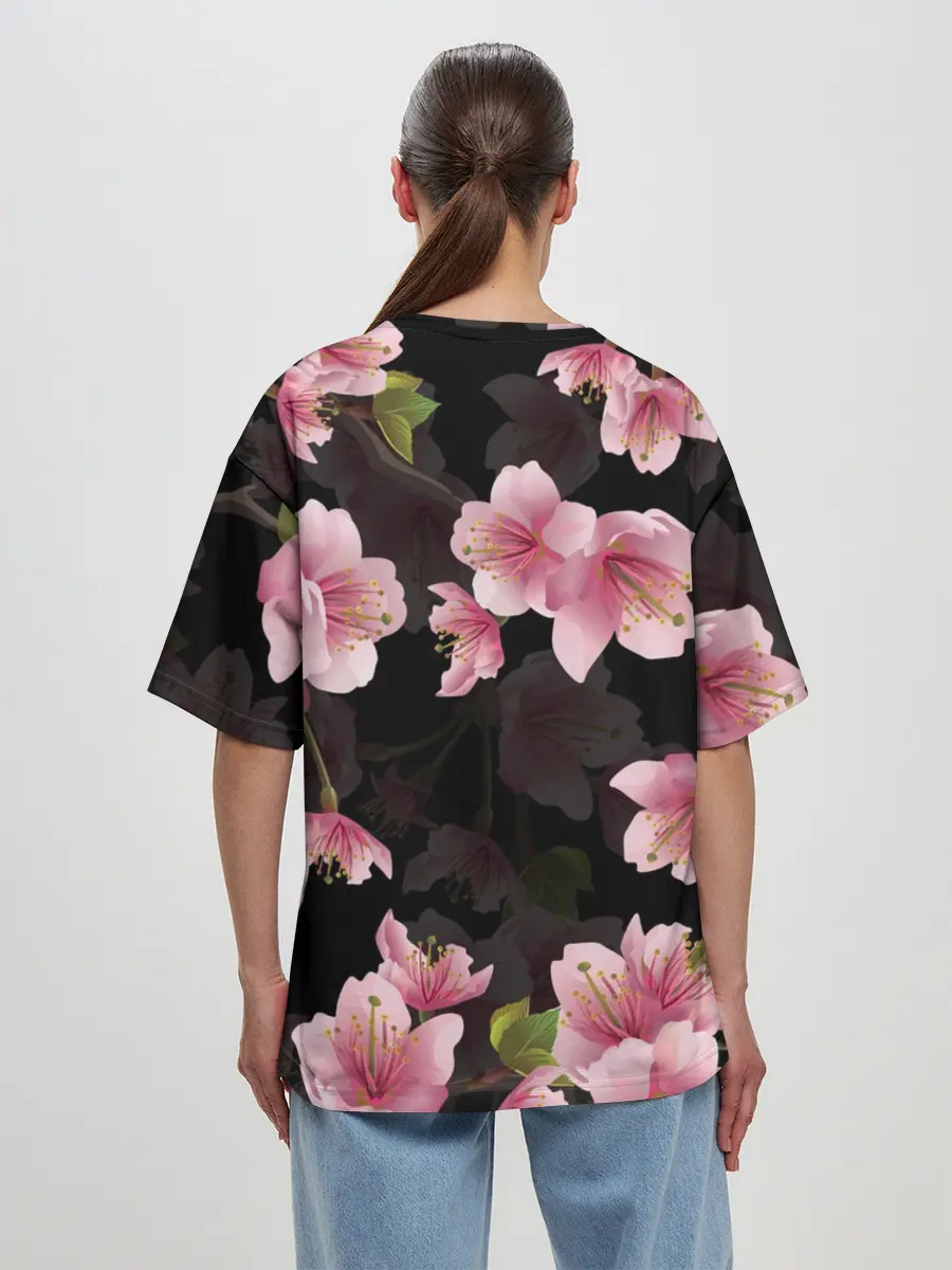 Женская футболка оверсайз / САКУРА ВИШНЯ