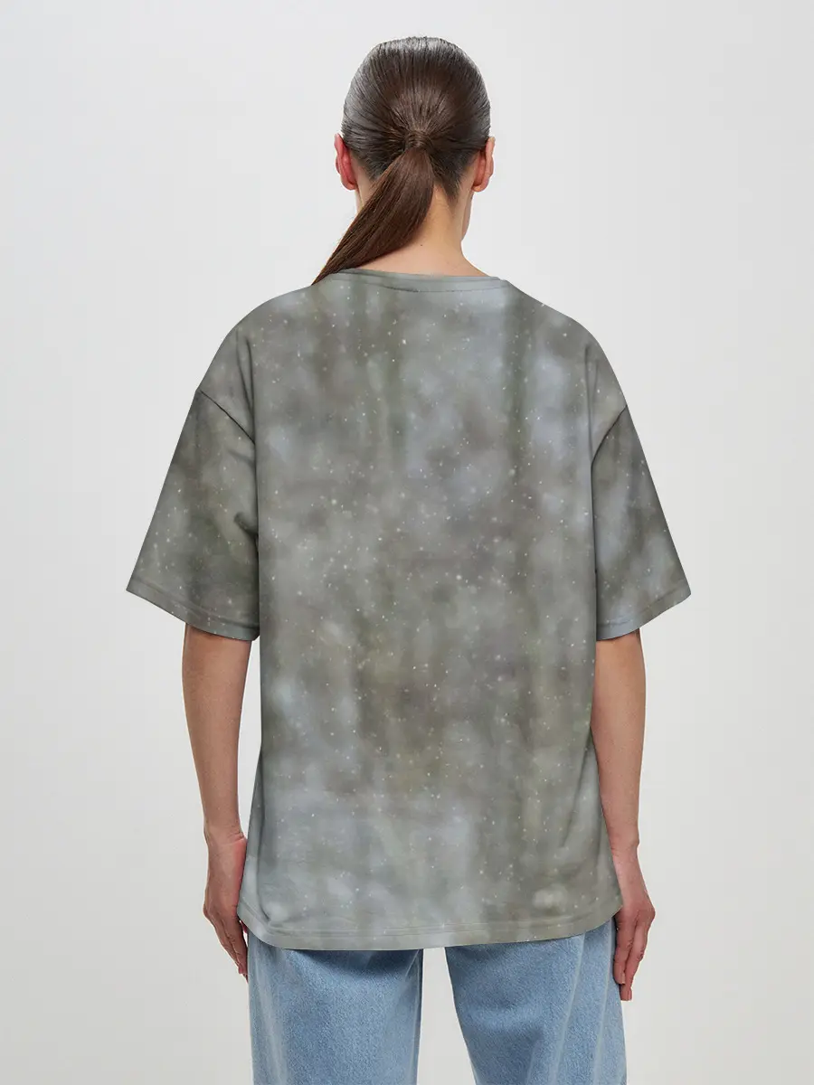 Женская футболка оверсайз / Волк и снег