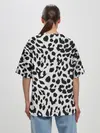 Женская футболка оверсайз / ЯГУАР ТЕКСТУРА