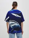 Женская футболка оверсайз / ДЕЛЬФИН В МОРЕ.