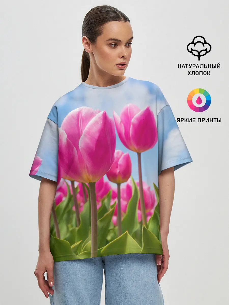 Женская футболка оверсайз / Розовые тюльпаны