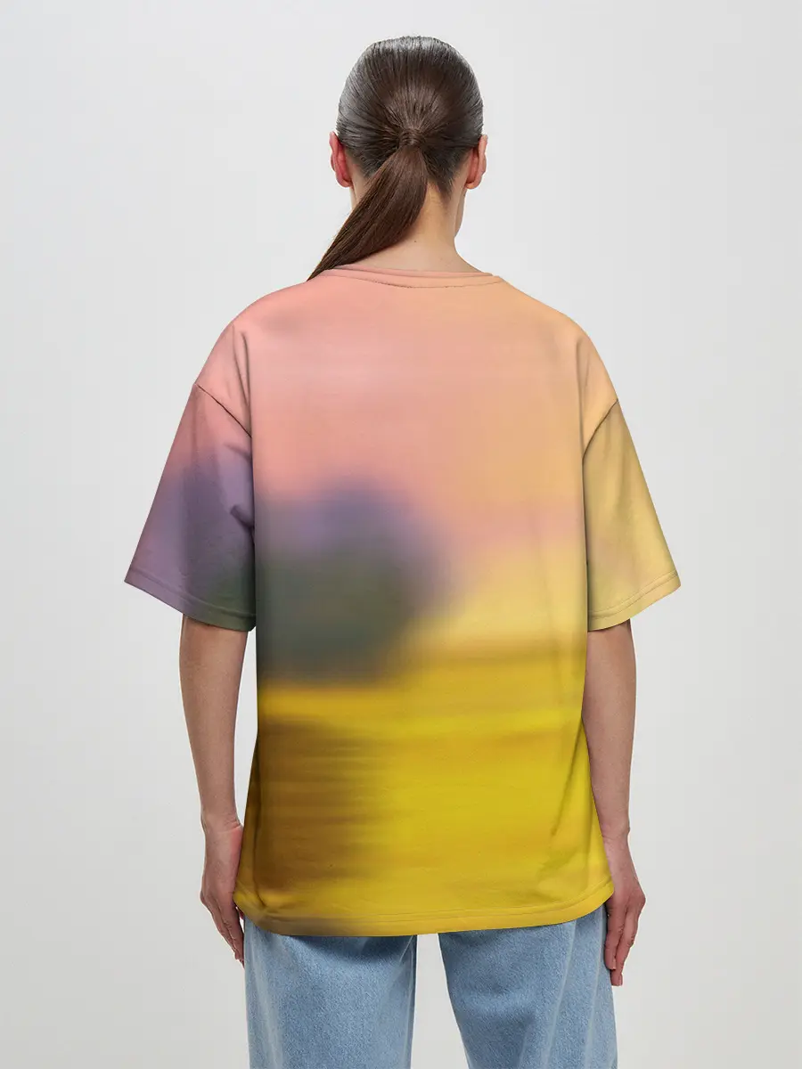 Женская футболка оверсайз / Дракончик на берегу озера