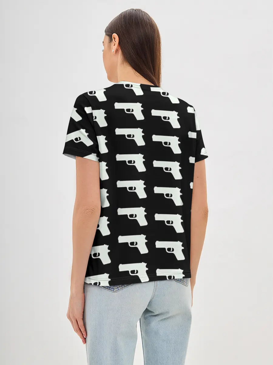 Женская базовая футболка / Пистолеты